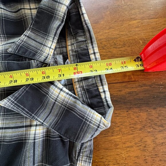 Carhartt 2XL Flannel Shirt - Picture 9 of 11